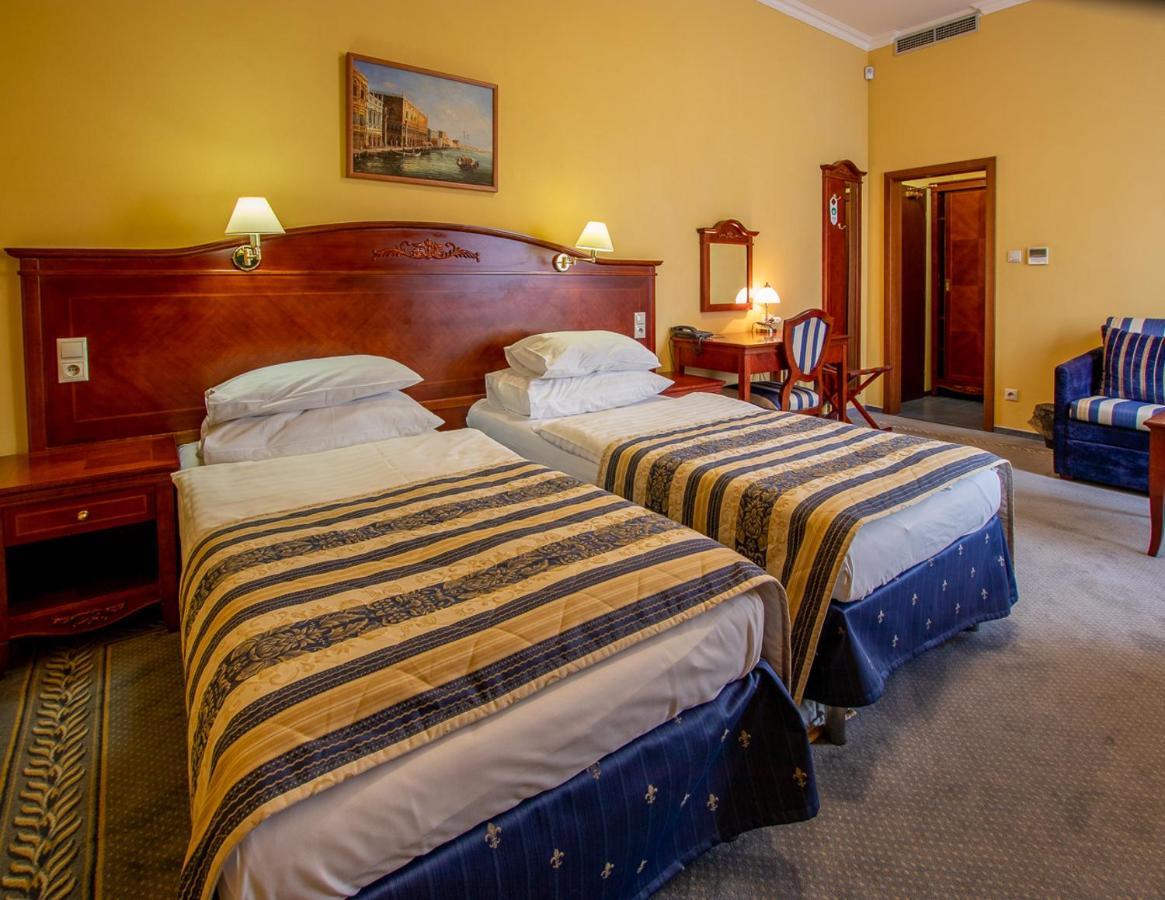 Hotel Giovanni Giacomo Teplice Buitenkant foto