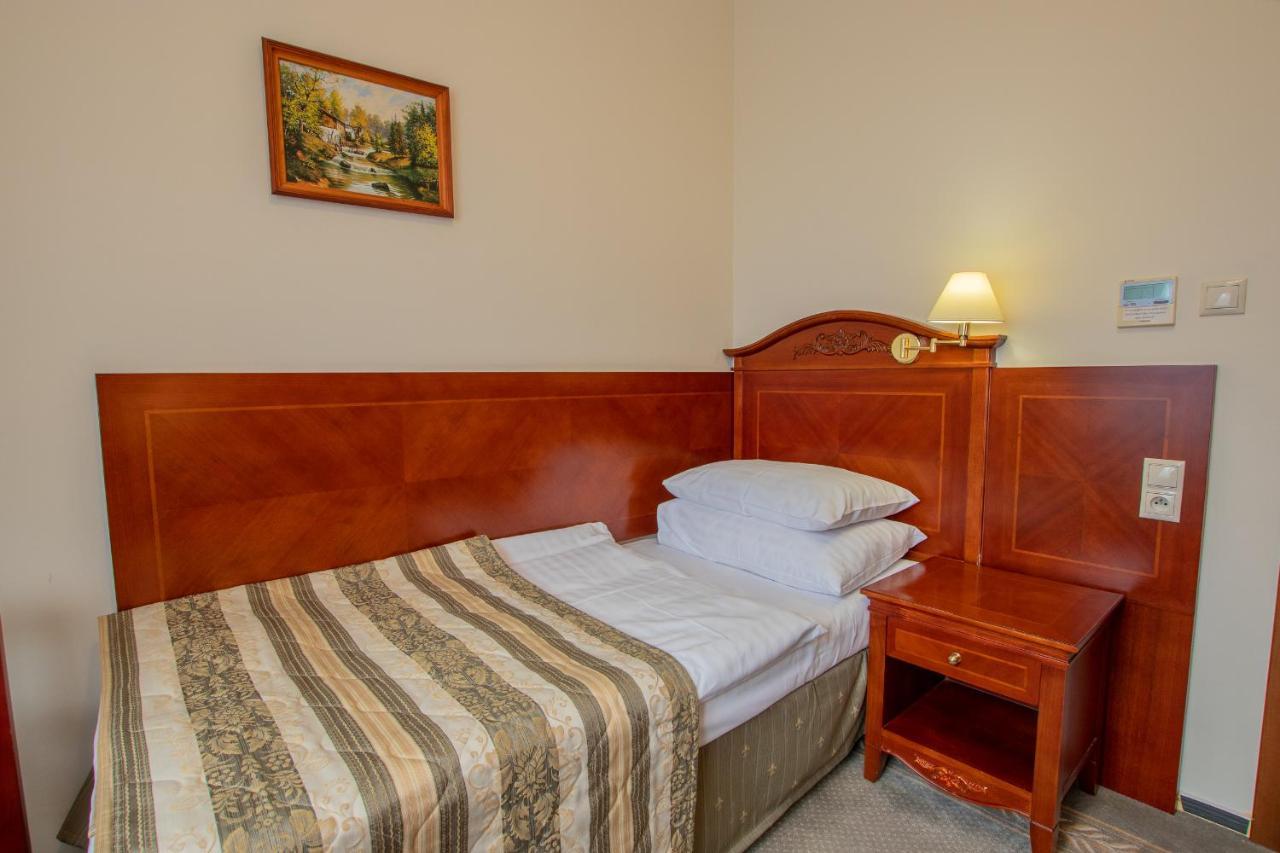 Hotel Giovanni Giacomo Teplice Buitenkant foto