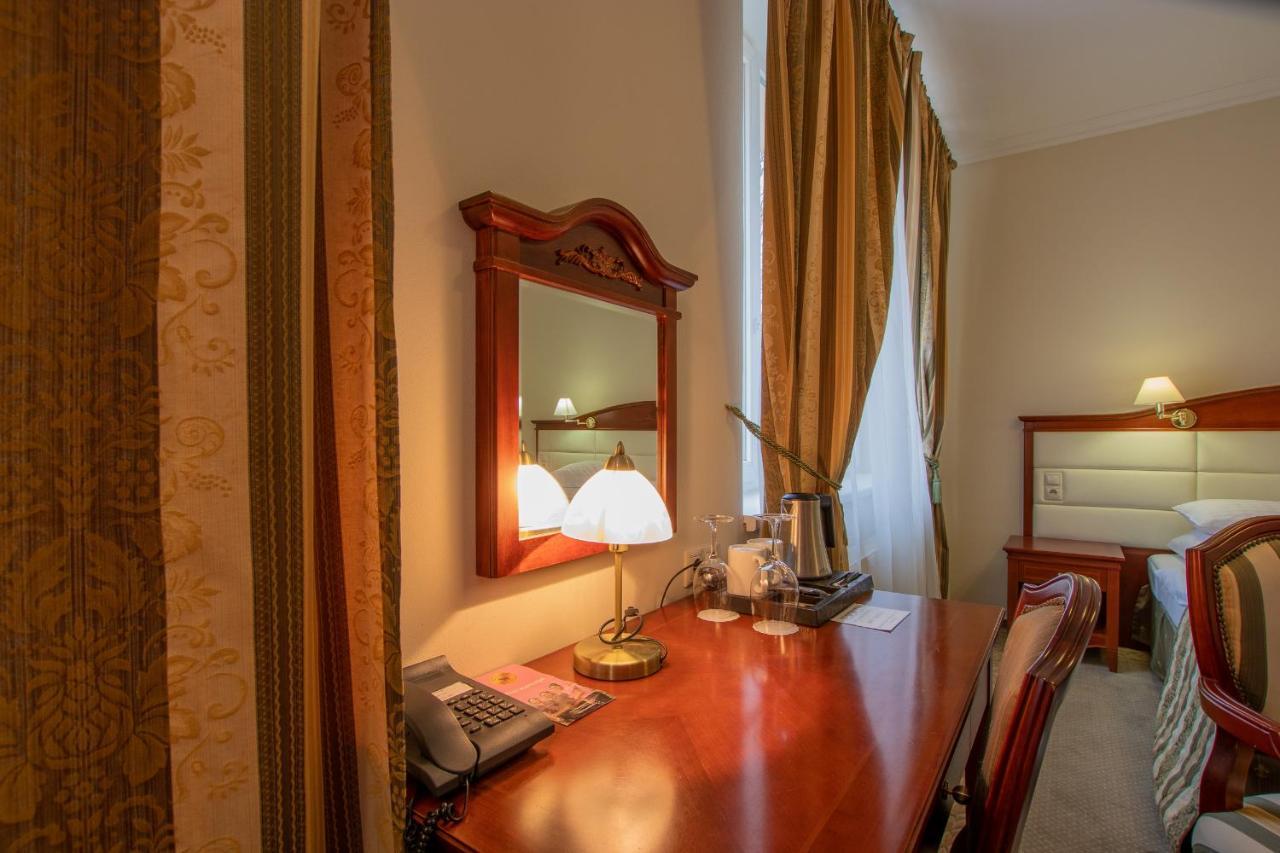 Hotel Giovanni Giacomo Teplice Buitenkant foto